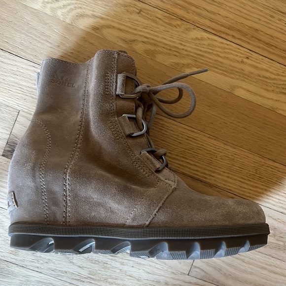 Girls Sorel wedge Boots size 4 - Picture 8 of 9